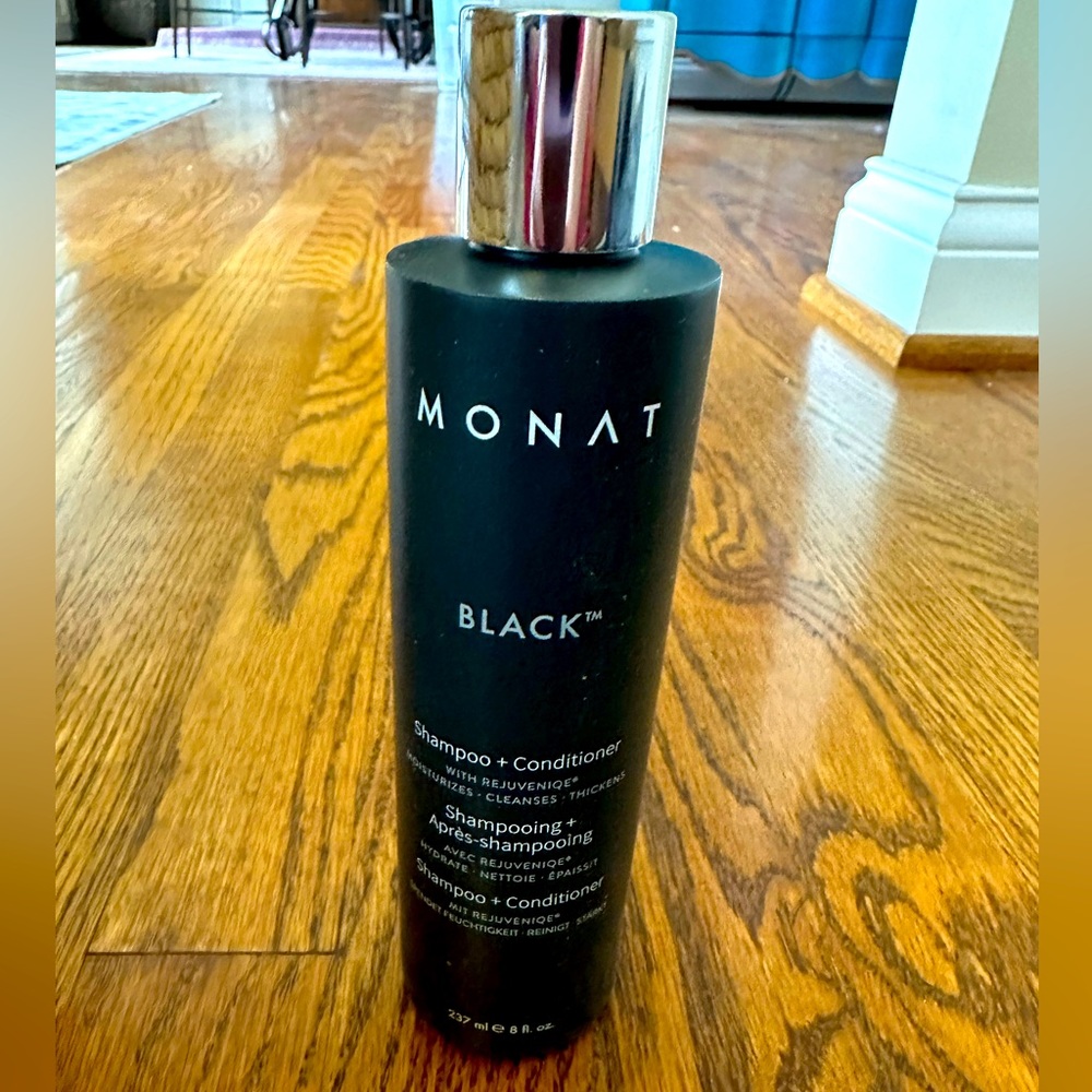 Monat Black Shampoo + Conditioner